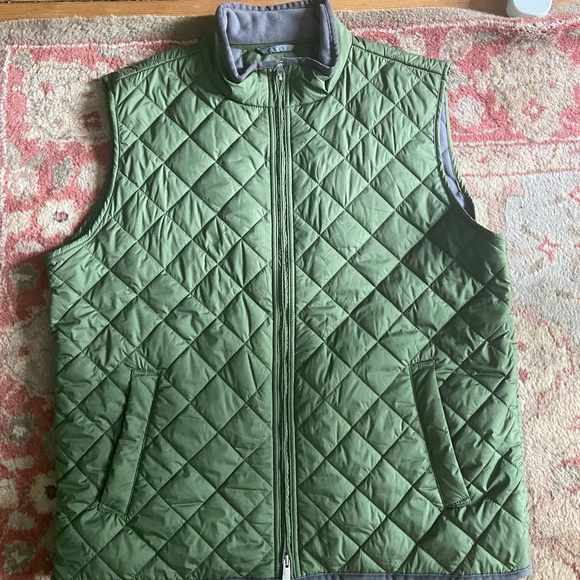 Green lightweight quilted vest - Picture 1 of 2